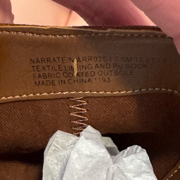 Steve Madden Alyse Bootie Suede upper w a pointy toe, chunky heel. Size 7.5 NWOT - Picture 14 of 14